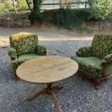 Antique solid wood table / pedestal table