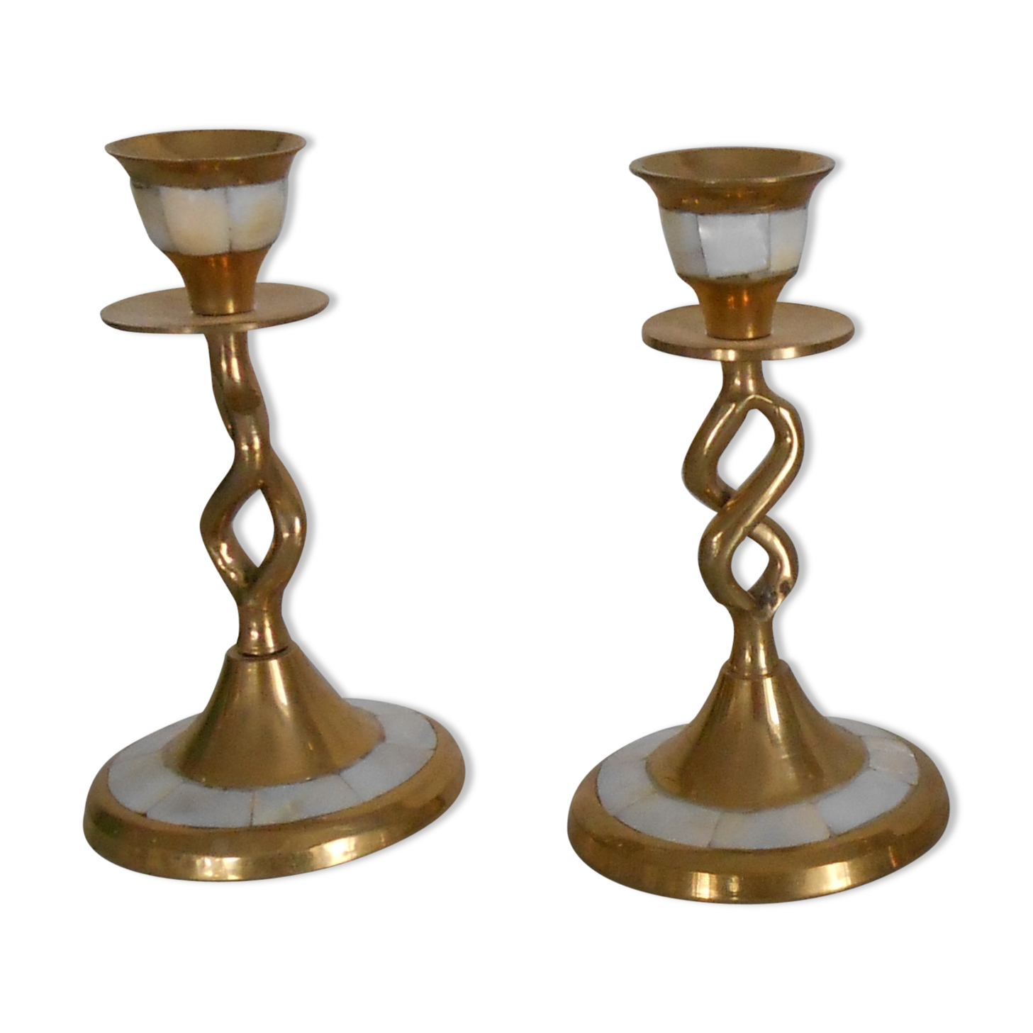 Pair of candlesticks in brass and mother-of-Pearl
