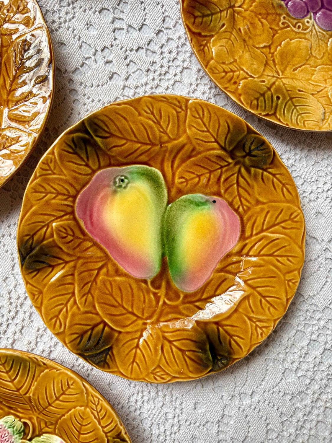 6 dessert plates barbotine Salins-les-Bains