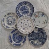 Suite of indigo blue retro plates