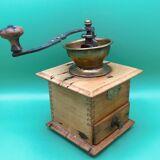 Coffee and pepper grinder