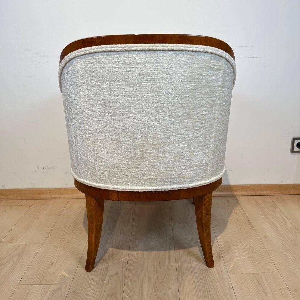 Biedermeier Bergege Chair in Walnut & Creme Velvet, Austria, 1840s