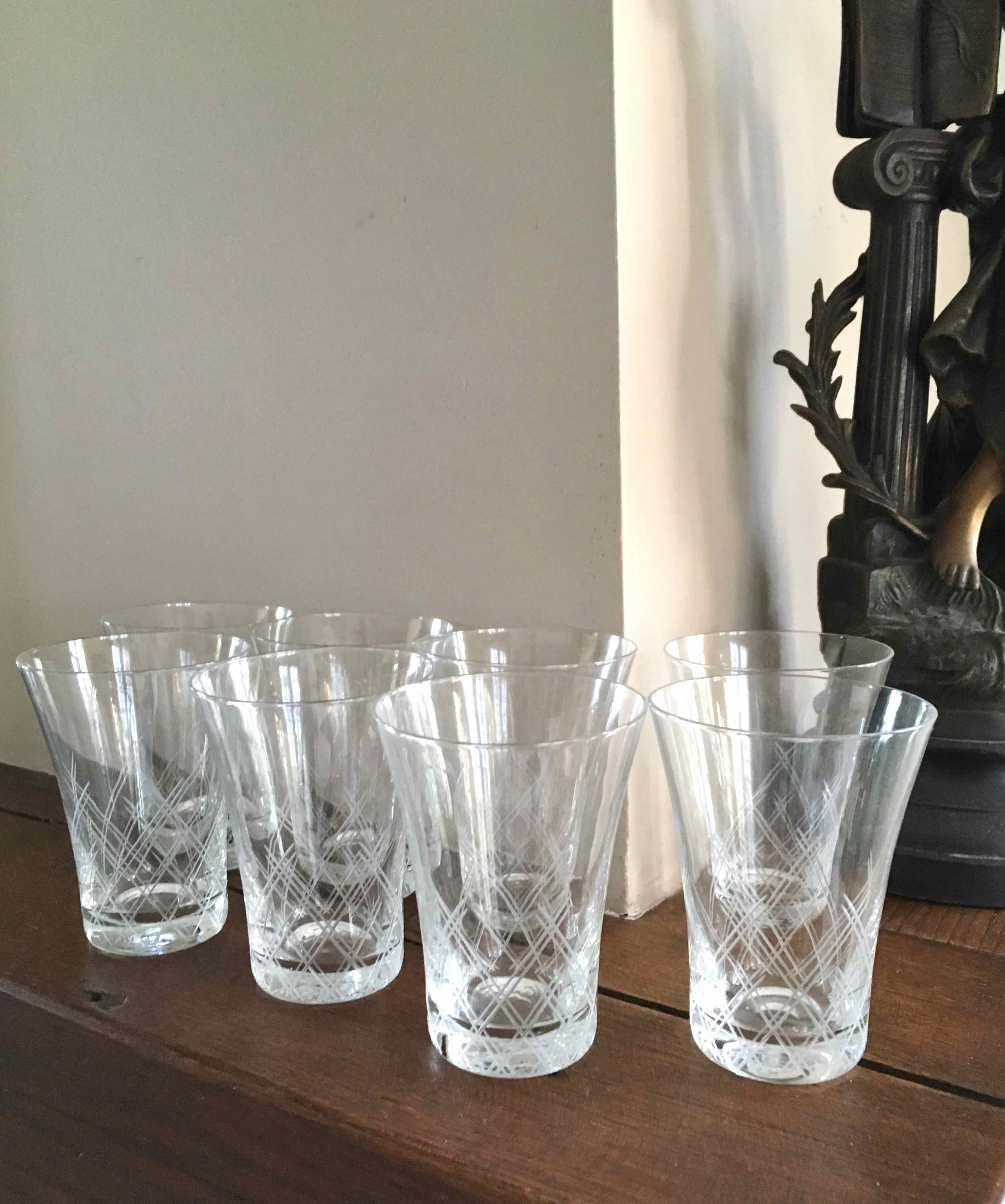 Set 8 water glasses or engraved crystal wine