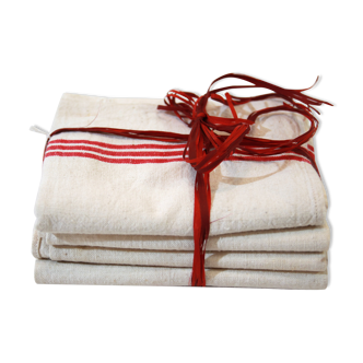 Lot of 4 tea towels