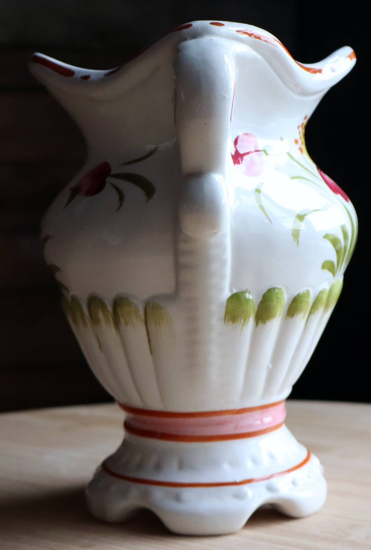Médicis vase for display in earthenware - Traditional Old Moustiers style