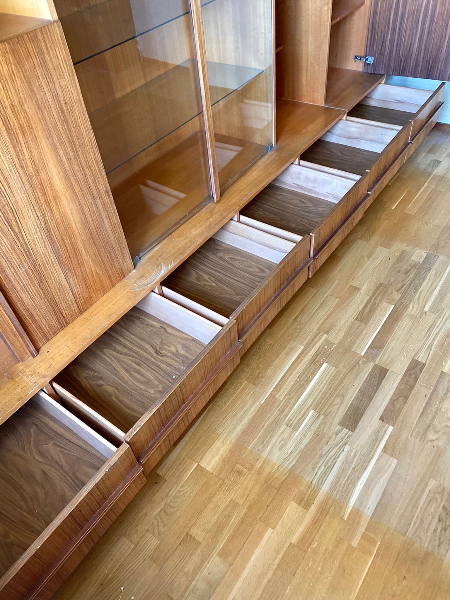 Wall unit / bookcase Italian Luigi Bartolini 1960