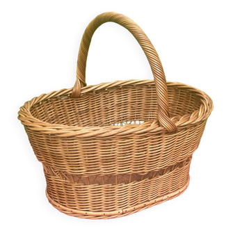 Old large wicker harvest or shopping basket TBE