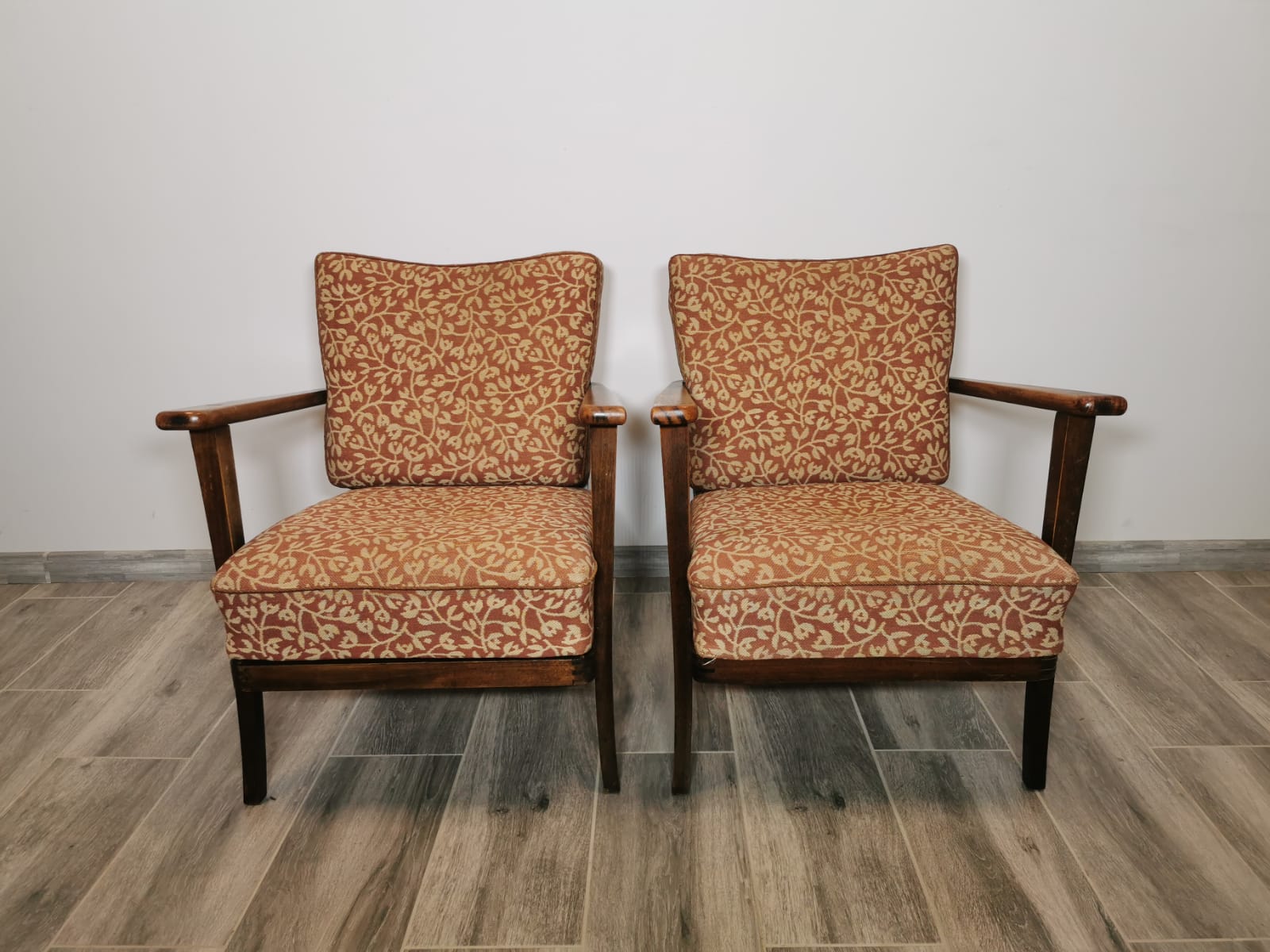 Pair of Thonet armchairs
