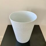 Bernardaud's "foam" vase in Limoges porcelain