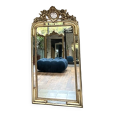 Miroir ancien 163,5/85cm parecloses à fronton orné d’anges et perlé doré à la feuille d’argent