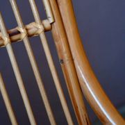 Rocking-chair vintage en rotin années 60-70, dossier haut ajouré