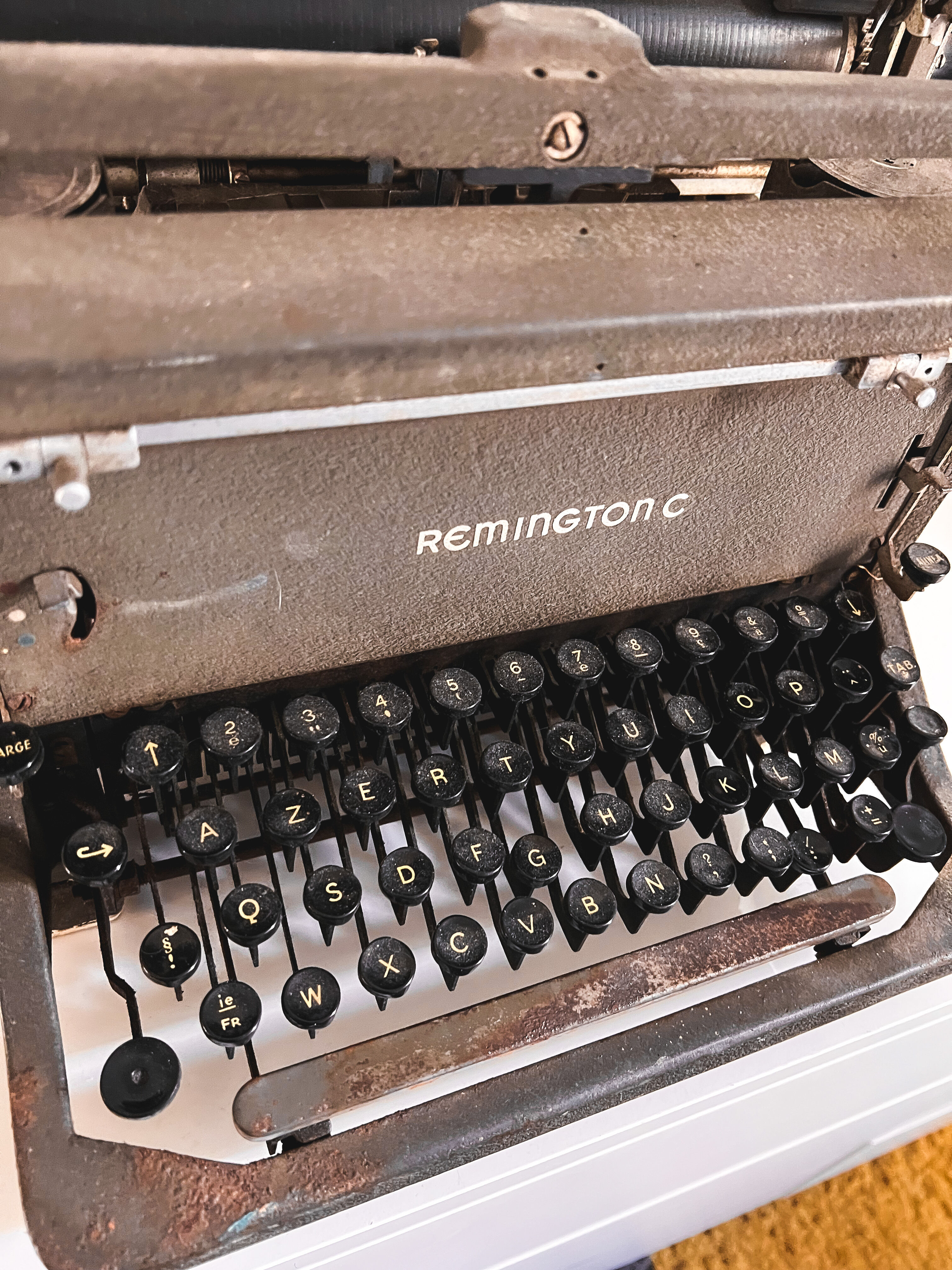 50s Remington Rand typewriter