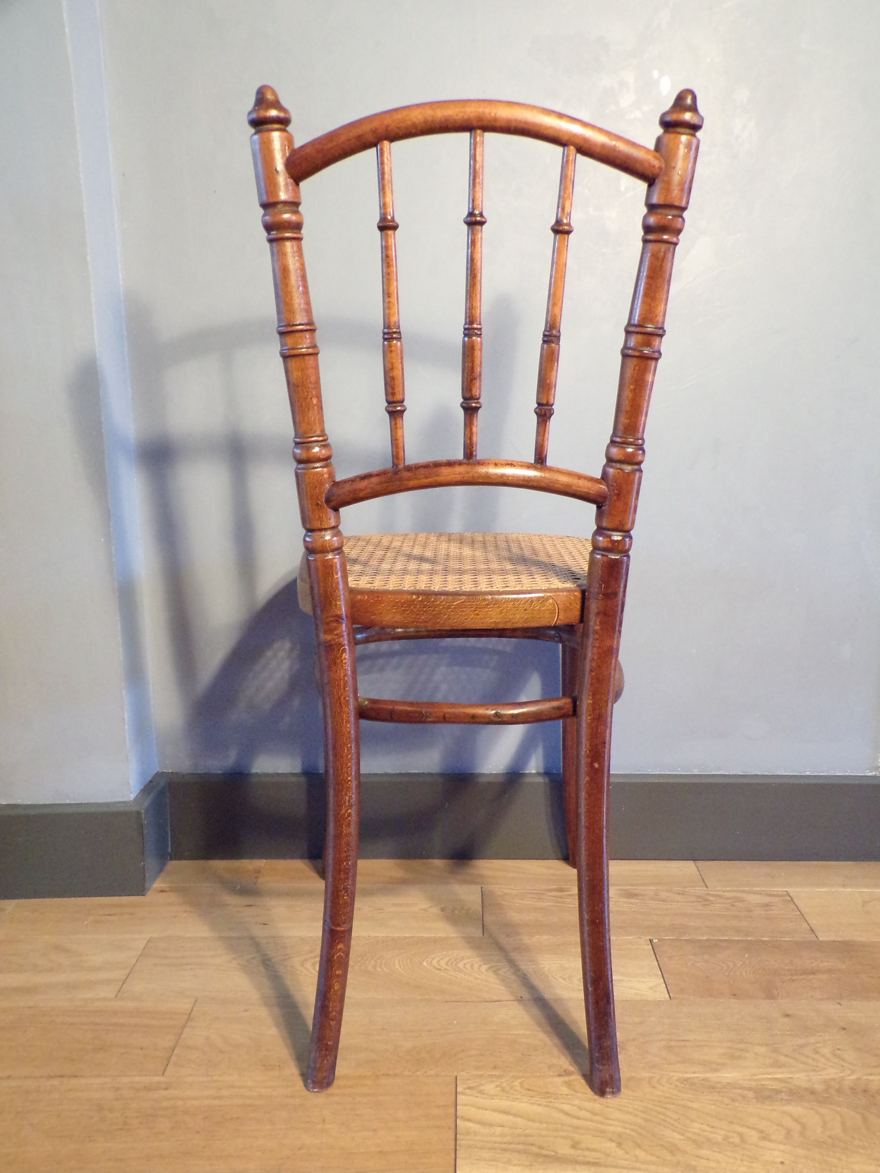 Cannée bistro chair 1900
