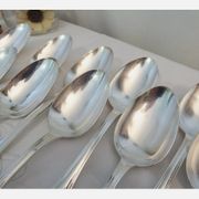 12 couverts de table 24p en métal argenté Alfenide Christofle Modèle Pompadour