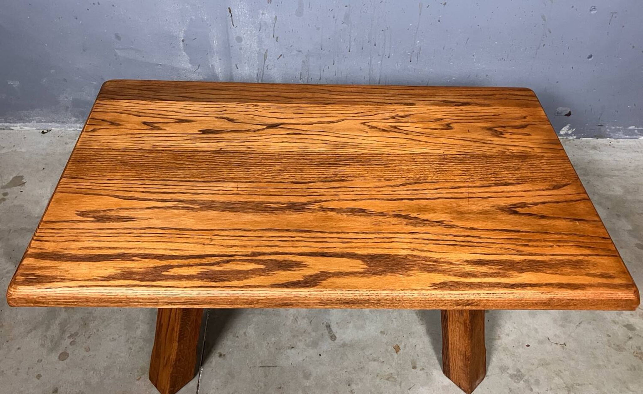 Table basse brutaliste pak rustique des années 70