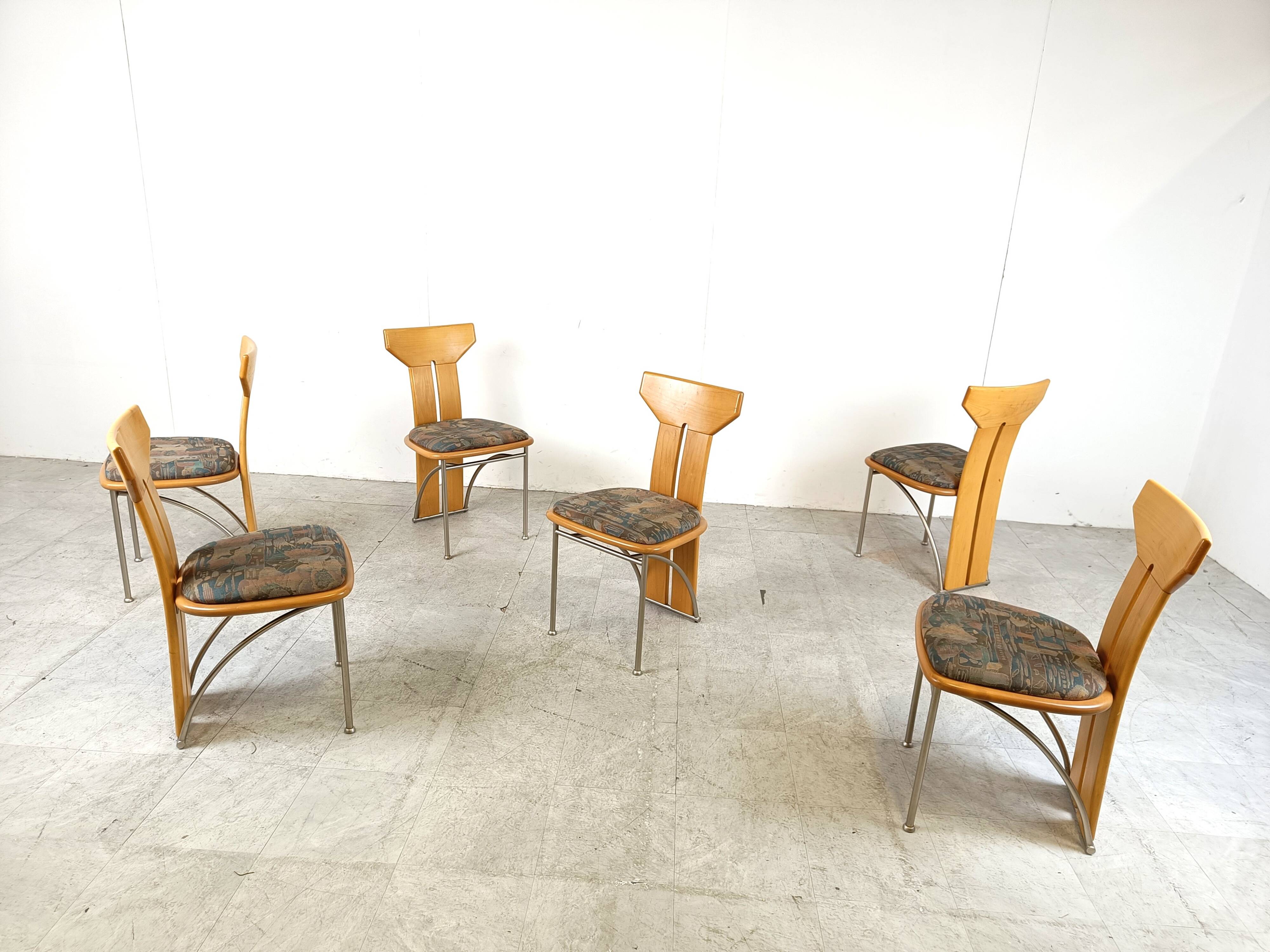 Ensemble de 6 chaises à repas italiennes postmodernes, 1980
