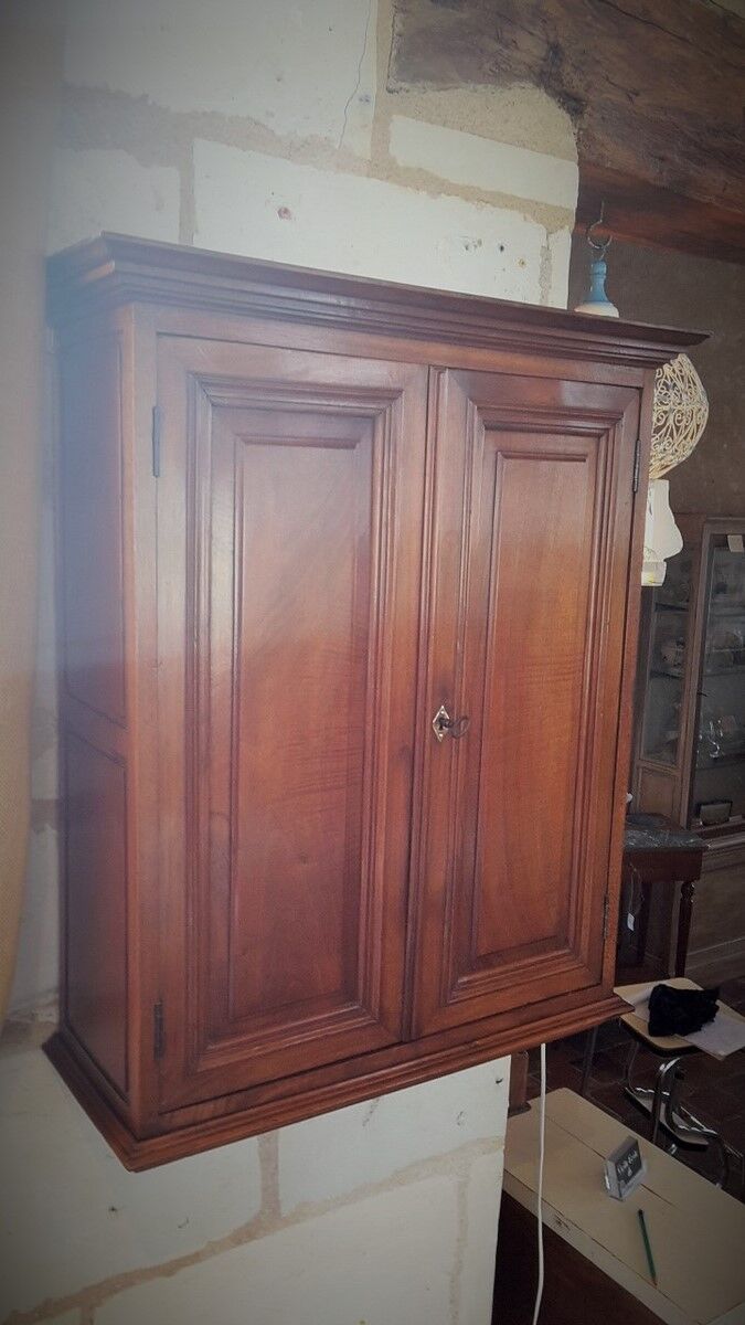 Furniture to suspend former Walnut early twentieth