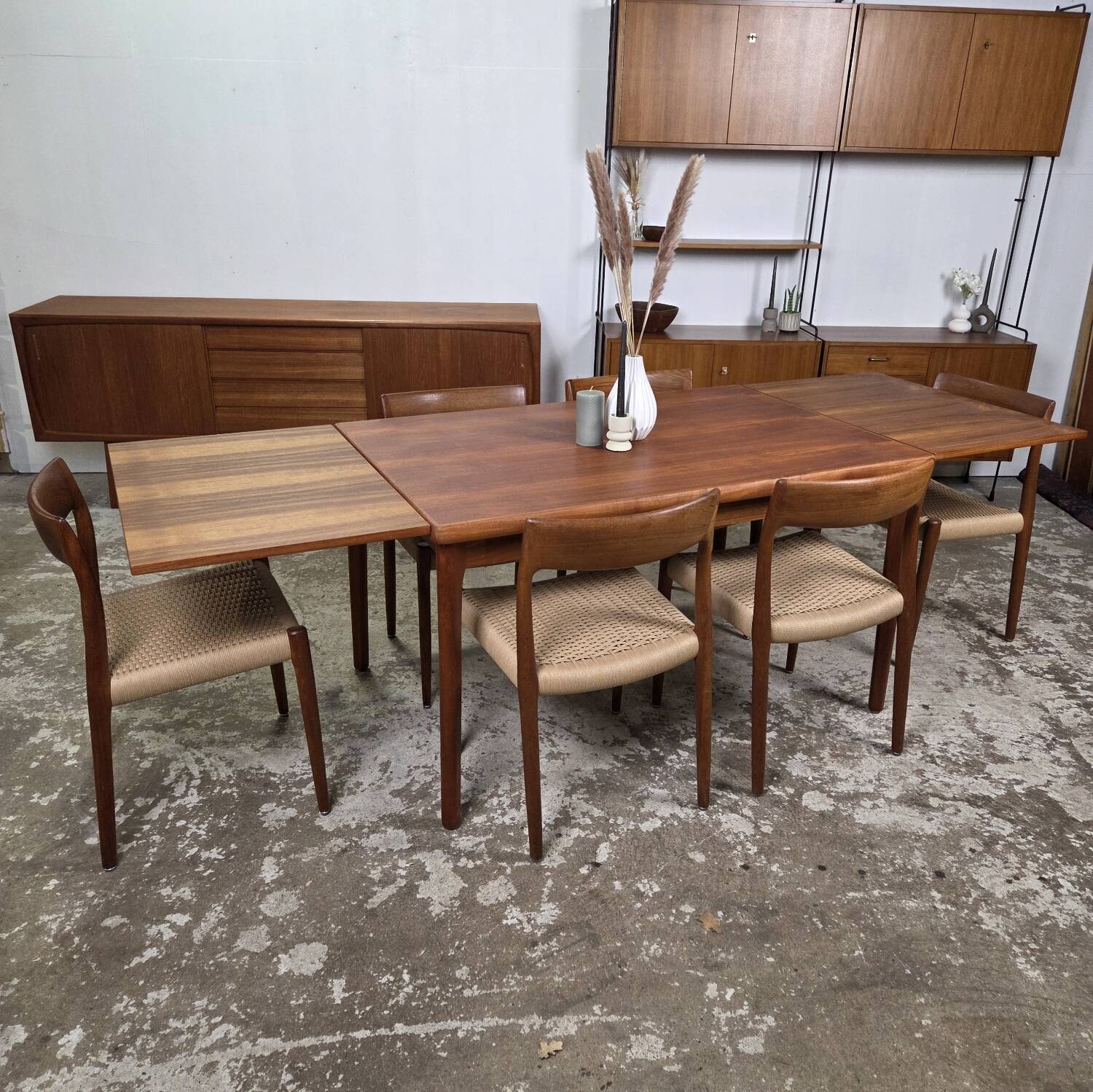 Henning Kjaernulf, Vejle vintage 1960s extendable table