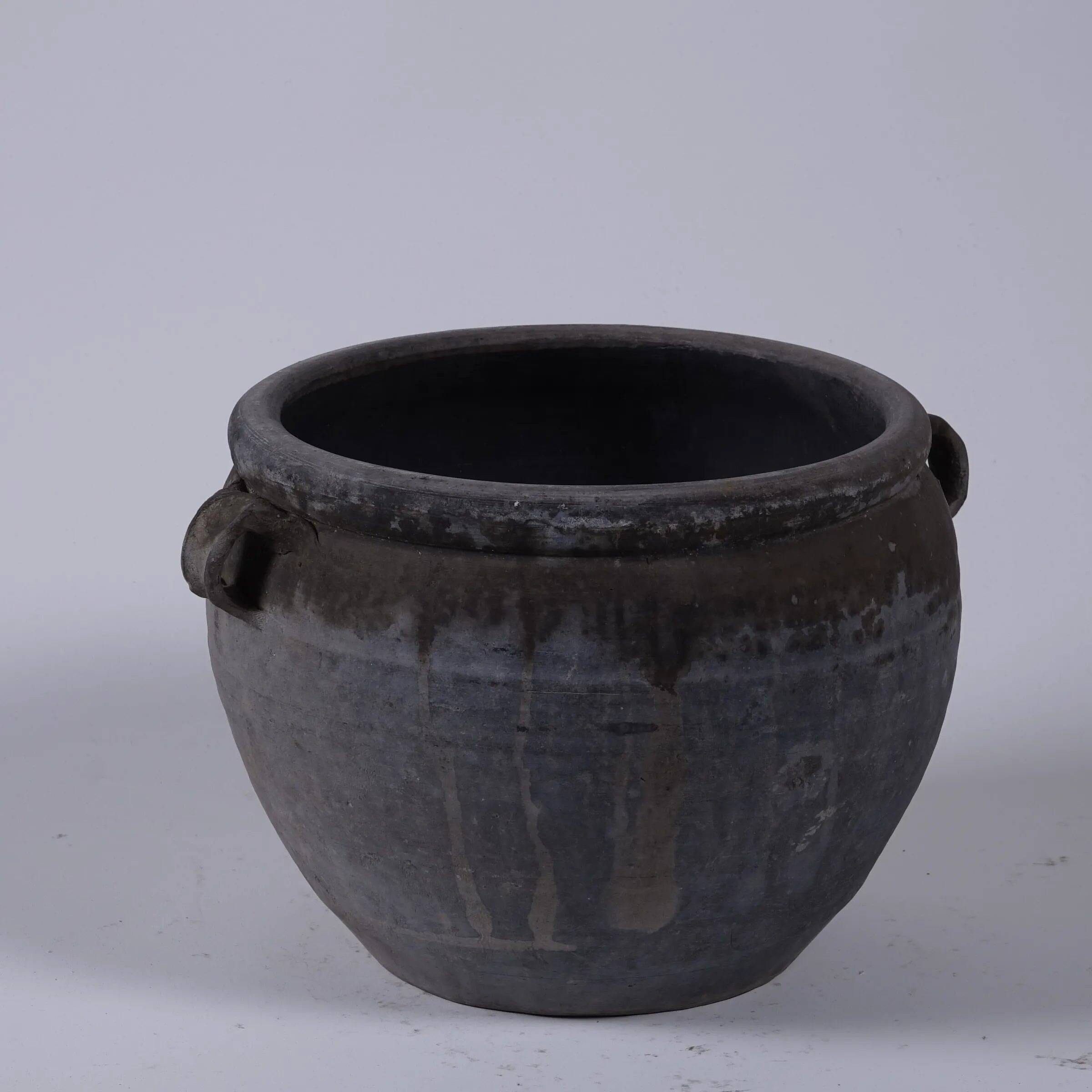 Yanan - Grey Chinese pottery with handles no. 2