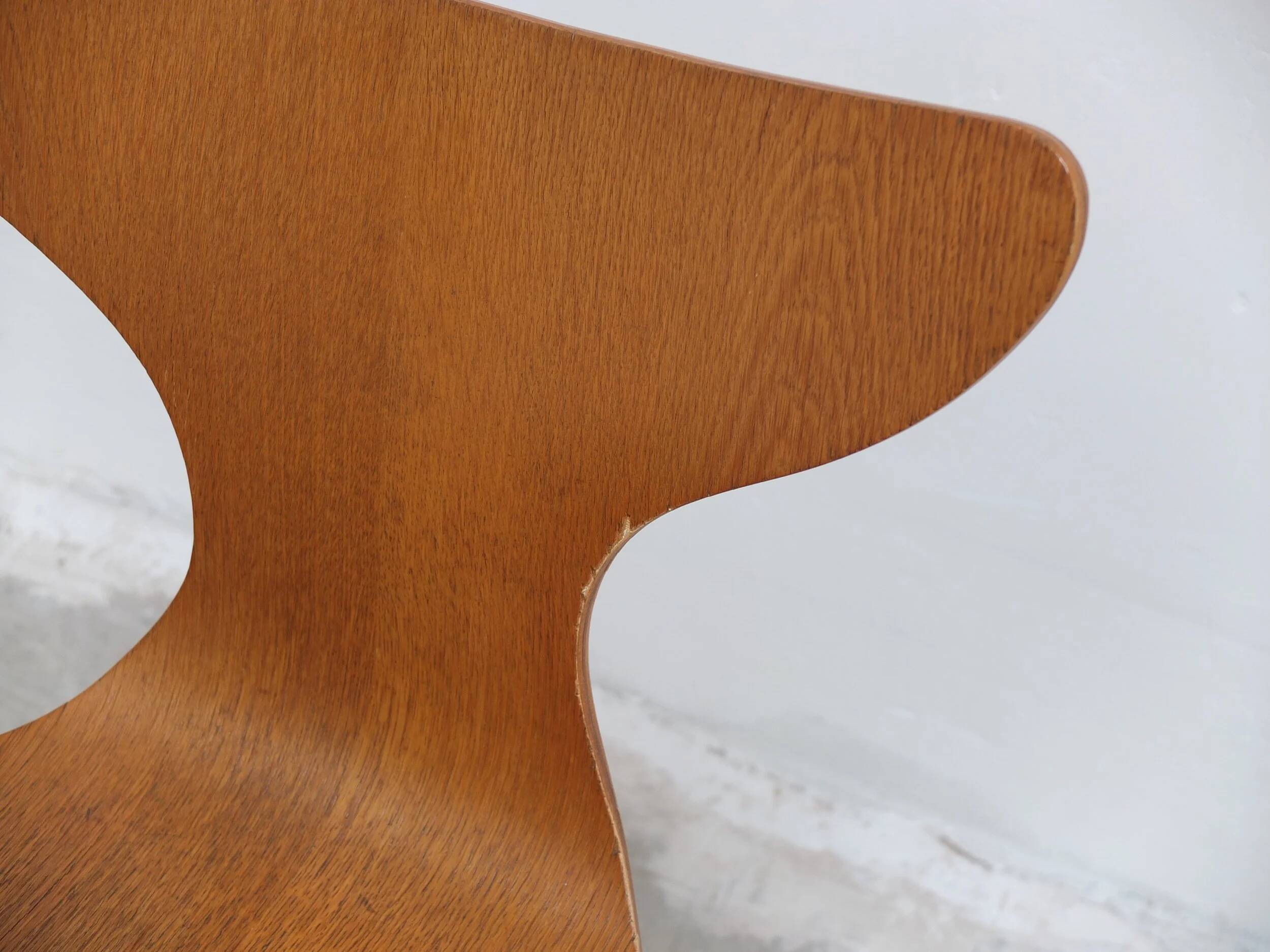 1st edition set of 4 'Lily' chairs in oak by Arne Jacobsen for Fritz Hansen, 1969