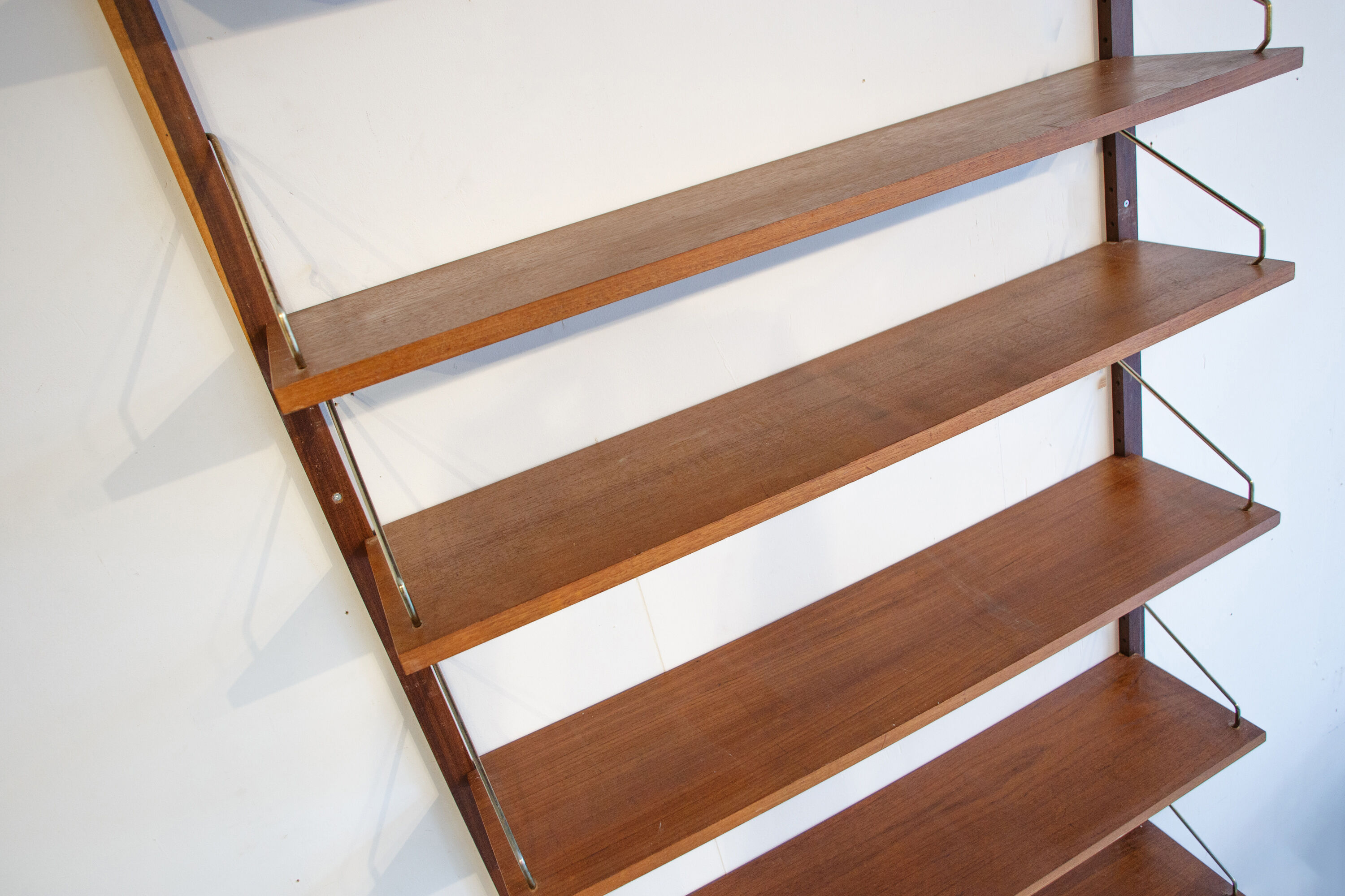 Vintage Poul Cadovius library 1960