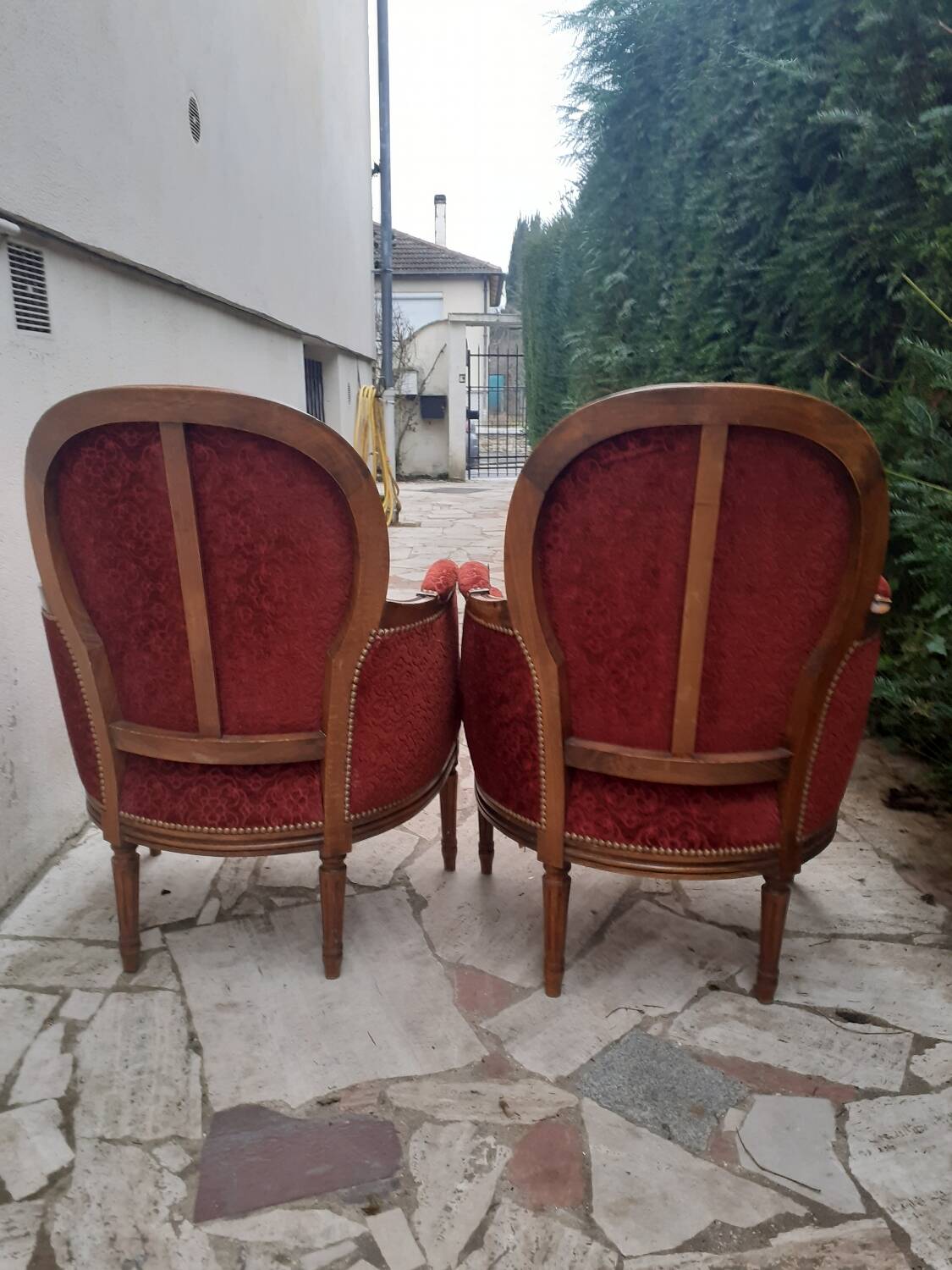 Lot 2 fauteuil voltaire médaillon bergère rouge bois sculpture