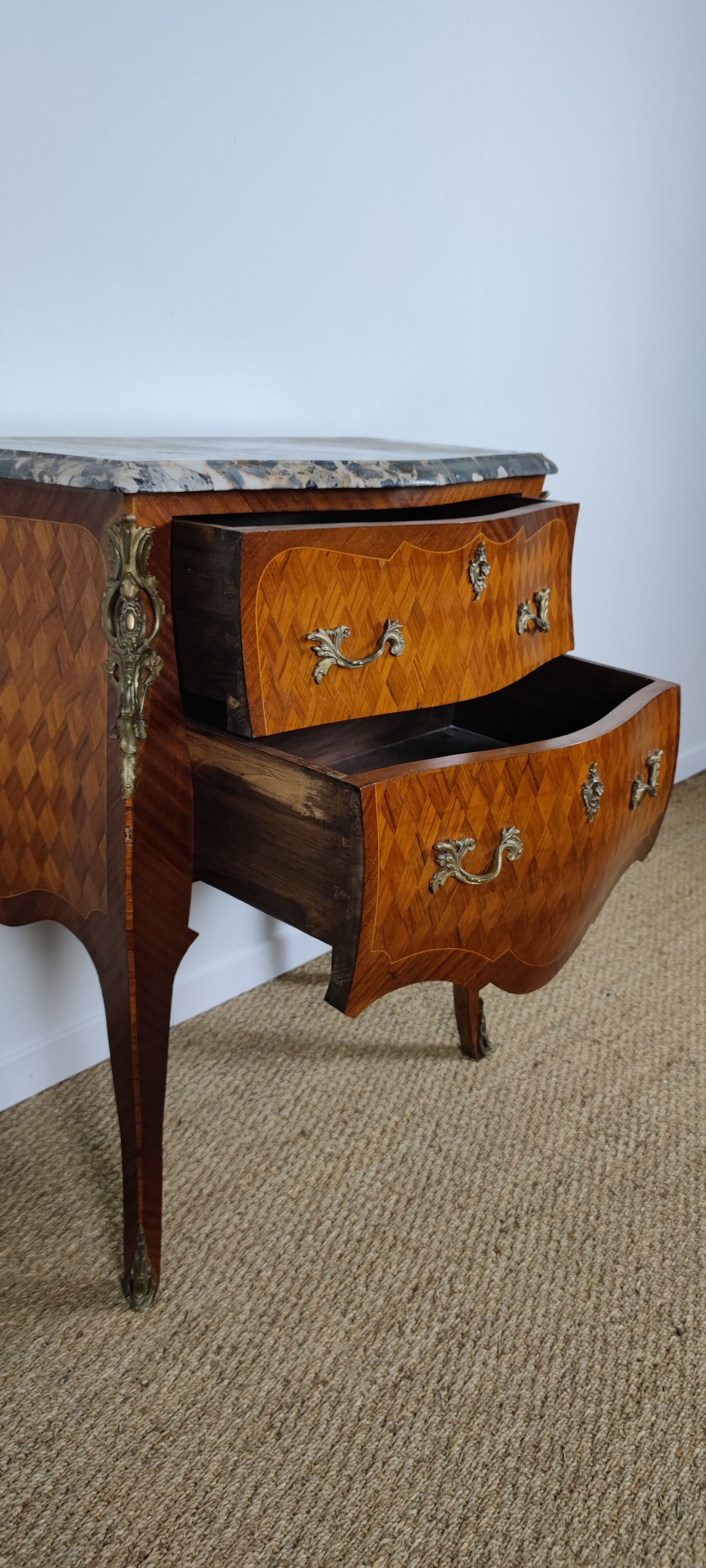 Dresser Louis XV