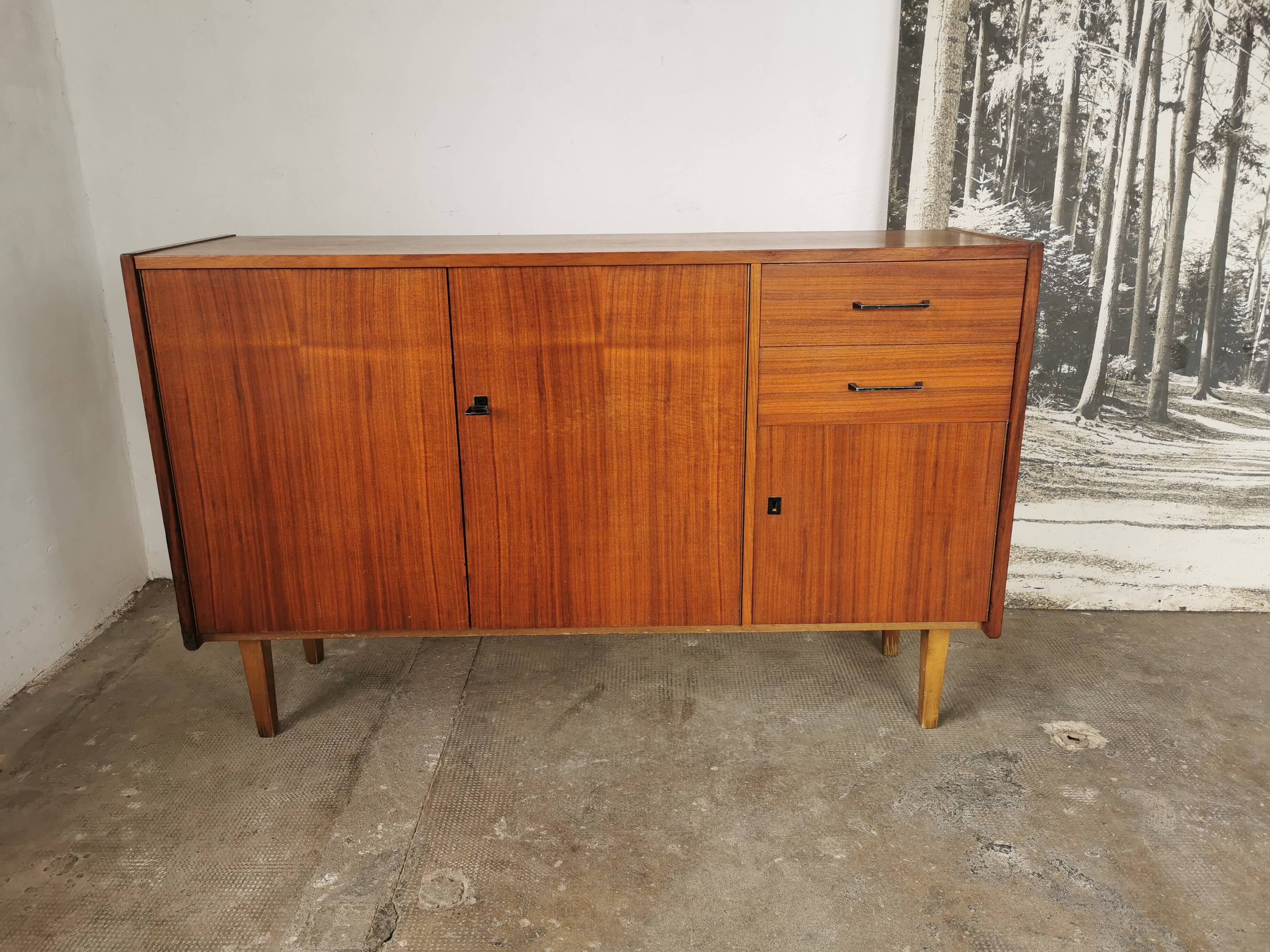 Vintage enfilade 1970
