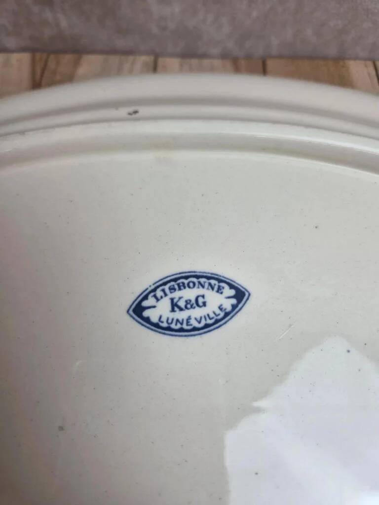 Large oval dish K&G Lunéville model Lisbonne antique 41.5 cm