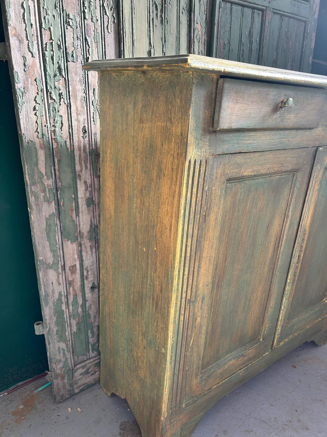Buffet parisien fin XIXe