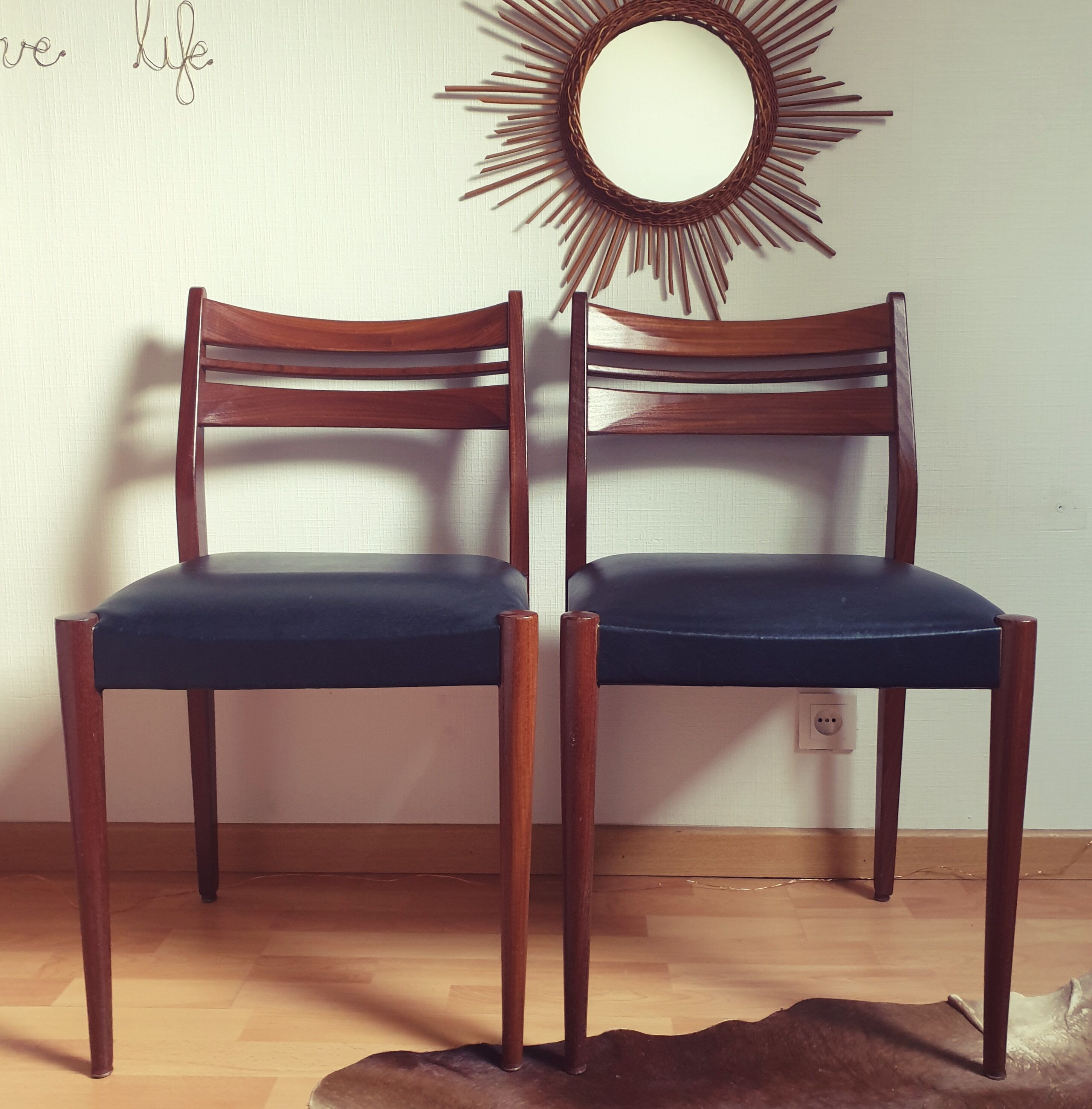 Lot 4 Scandinavian teak chairs vintage 60s