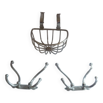 Ensemble de salle de bain 2 portes manteaux/porte savon eponges art deco
