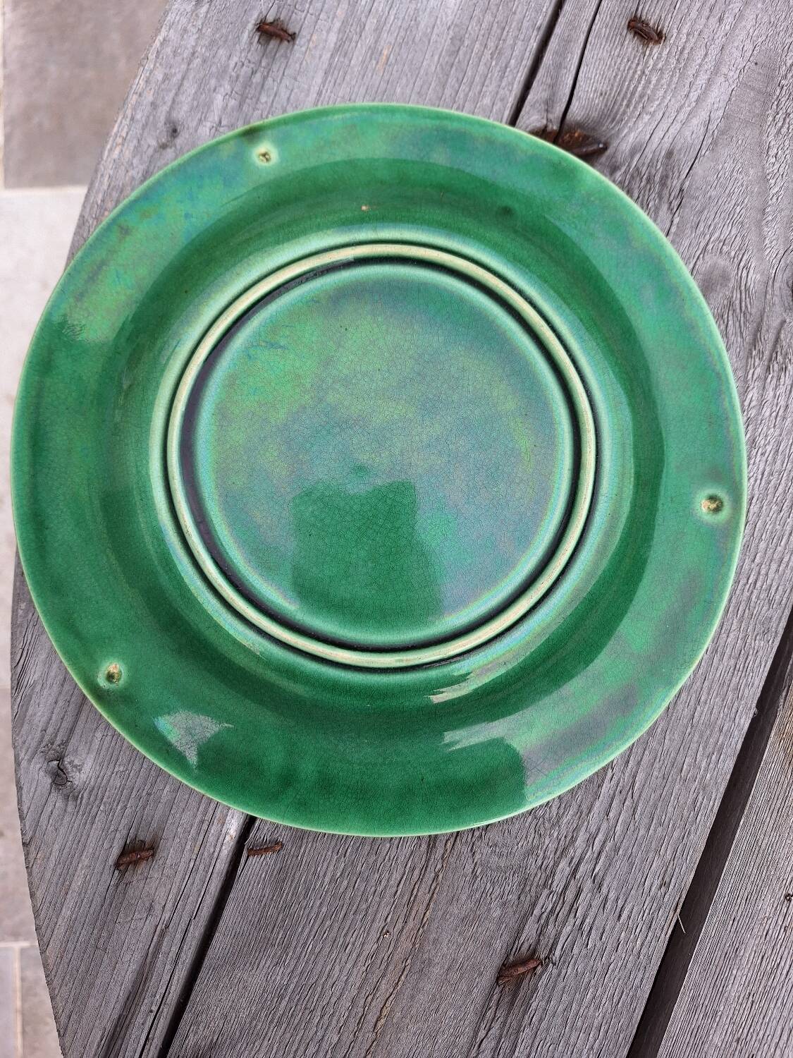 6 green slip plates