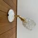 Paire d’appliques murales avec globes vintage en verre