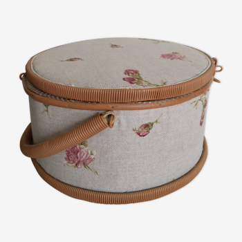 Sewing box, work box, scoubidou and fabric, beige