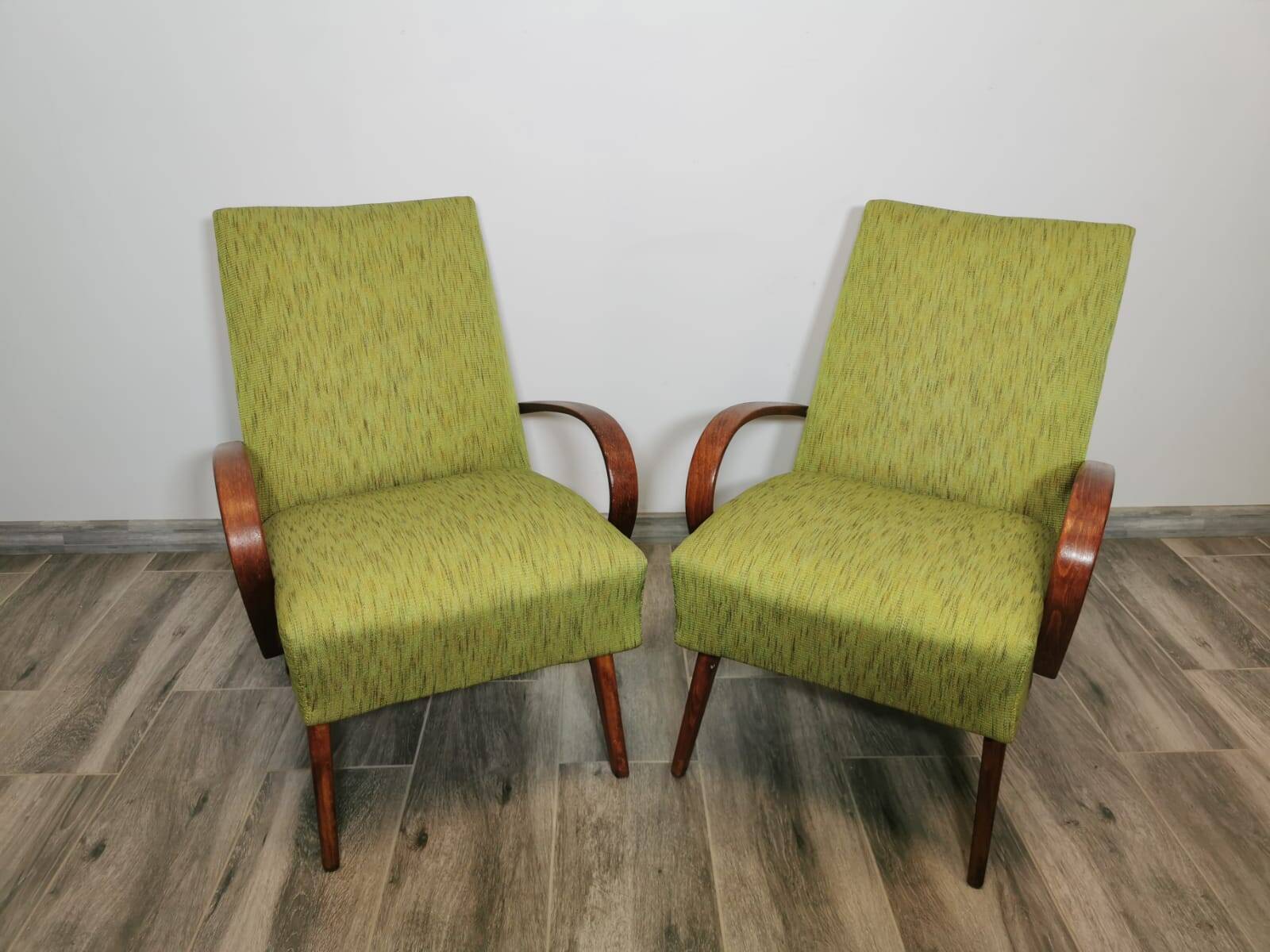 Vintage Armchairs by Jaroslav Smidek, 1960s, Set of 2