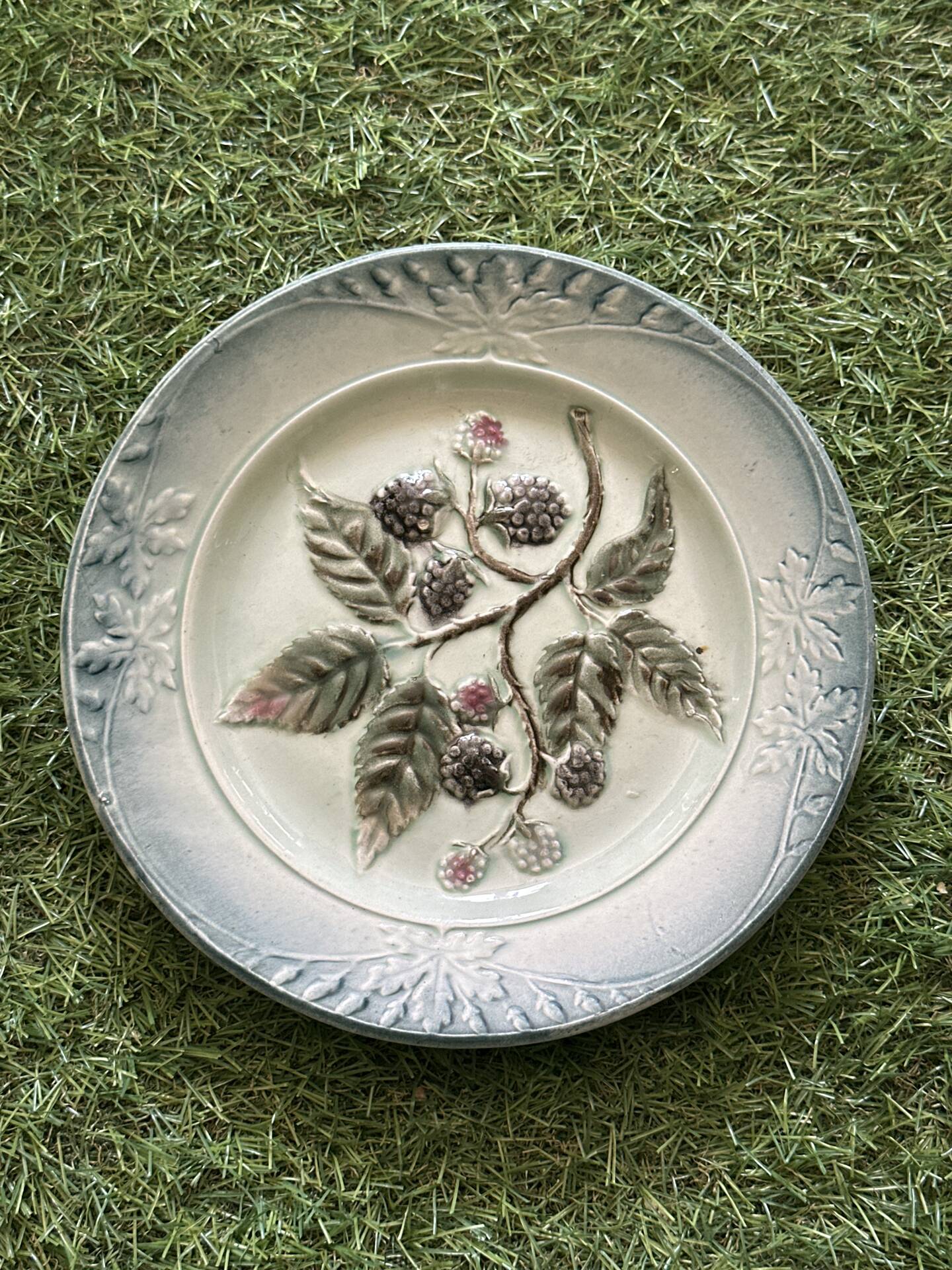 Ensemble de 4 Assiettes à dessert en Barbotine