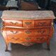 Commode Galbée De Style Louis XV En Marqueterie, Plateau De Marbre