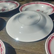 Lot of seven old soup plates from the 40s/50s decorated with roses