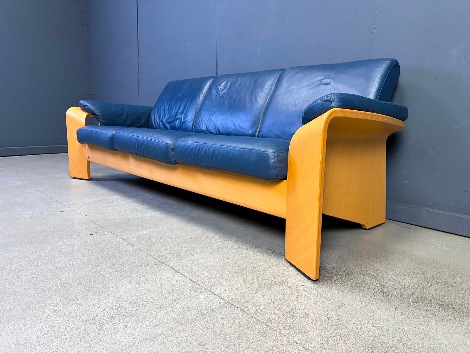 Vintage Pegasus 3 seater reclining sofa by Ekornes, Norway, 1990s