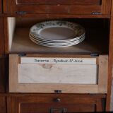 Notary's furniture with clamshells