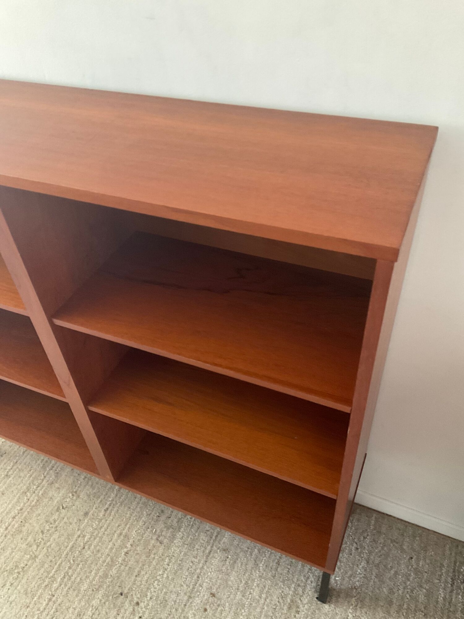 Library shelf by Pierre Guariche for Meurop 60s