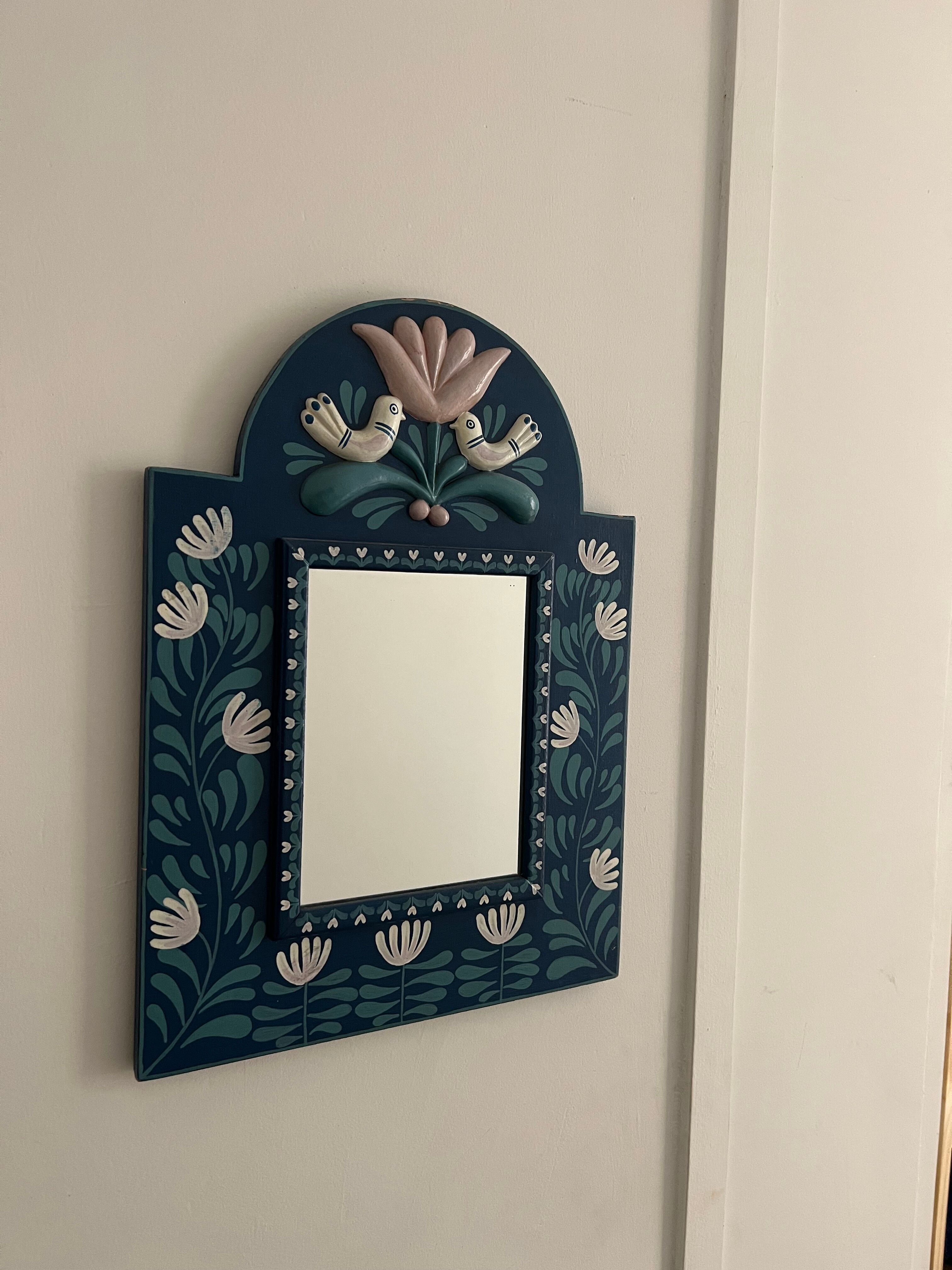 Scandinavian mirror 28x38cm