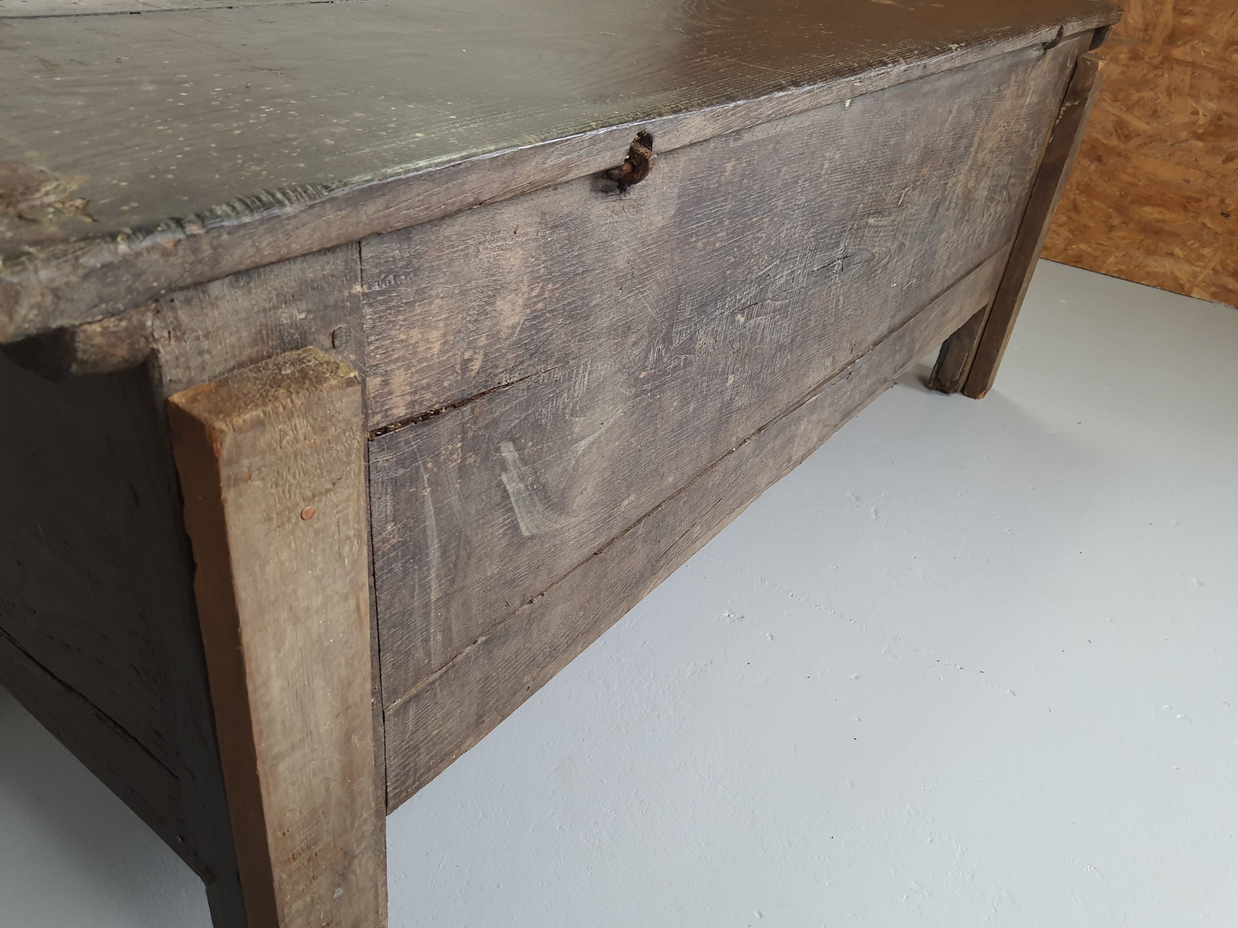 Maie ancient early 18th solid oak