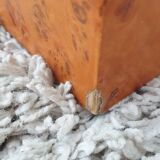 Low table in elm and brass magnifying glass