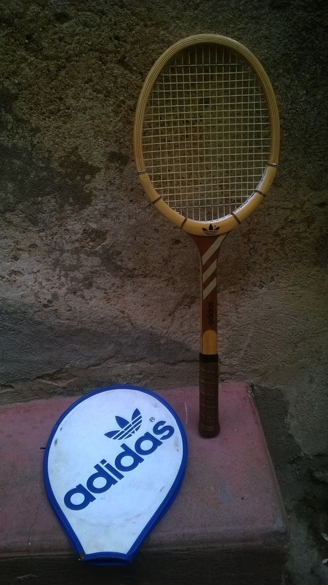 Raquette de tennis vintage