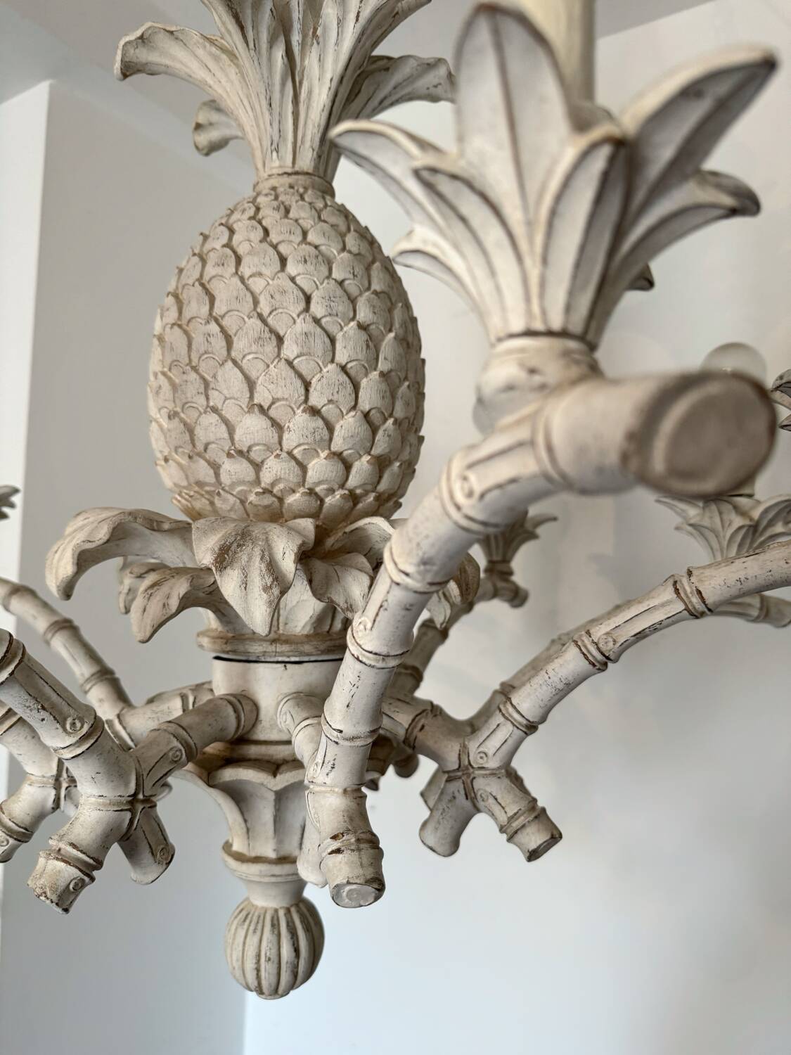Large Hollywood Regency pineapple chandelier, 1980s