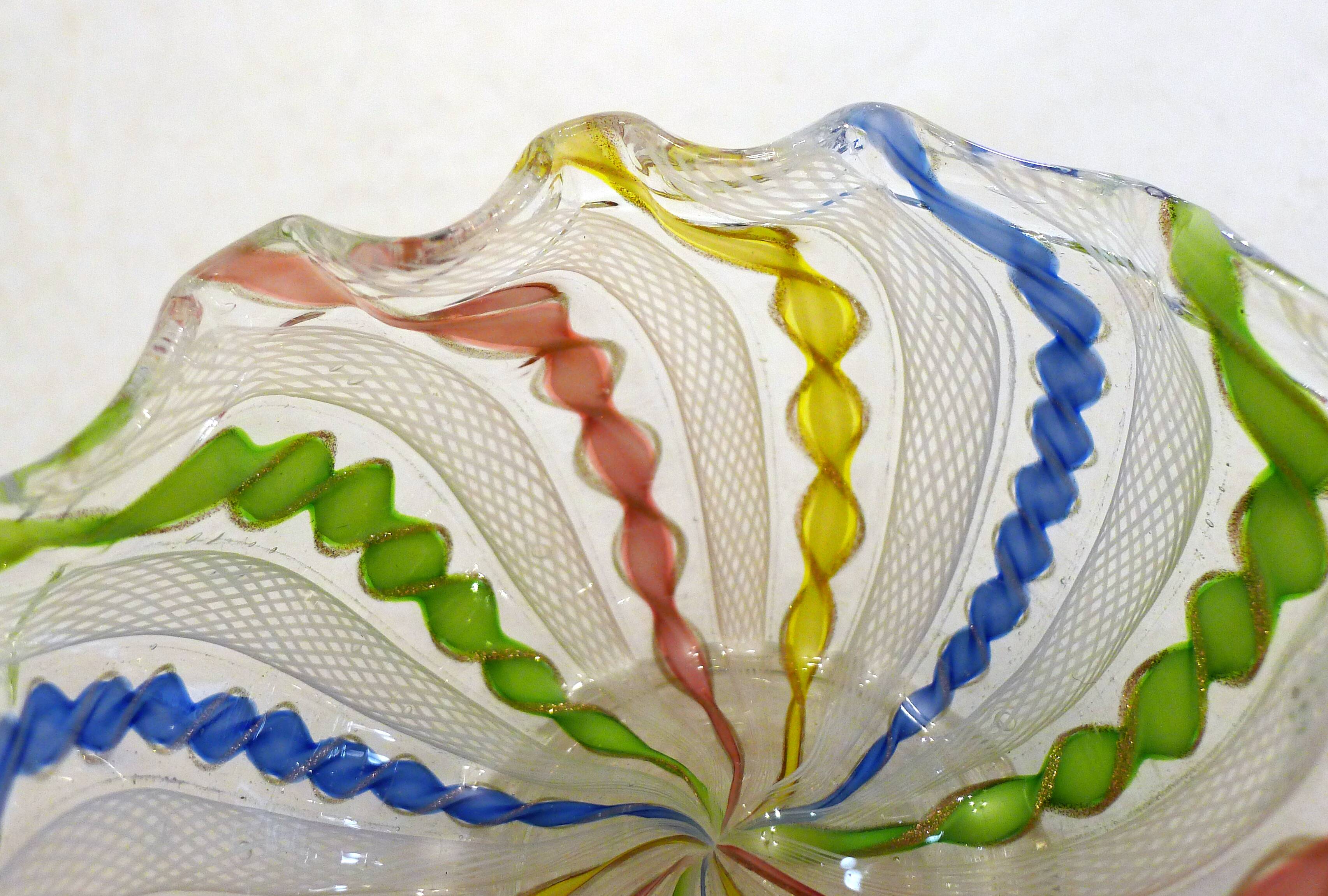 Small tangy glass bowl from Murano, 1960s.