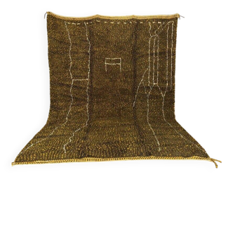 Moroccan Berber rug made of pure wool, handcrafted, size 140 x 260 cm.