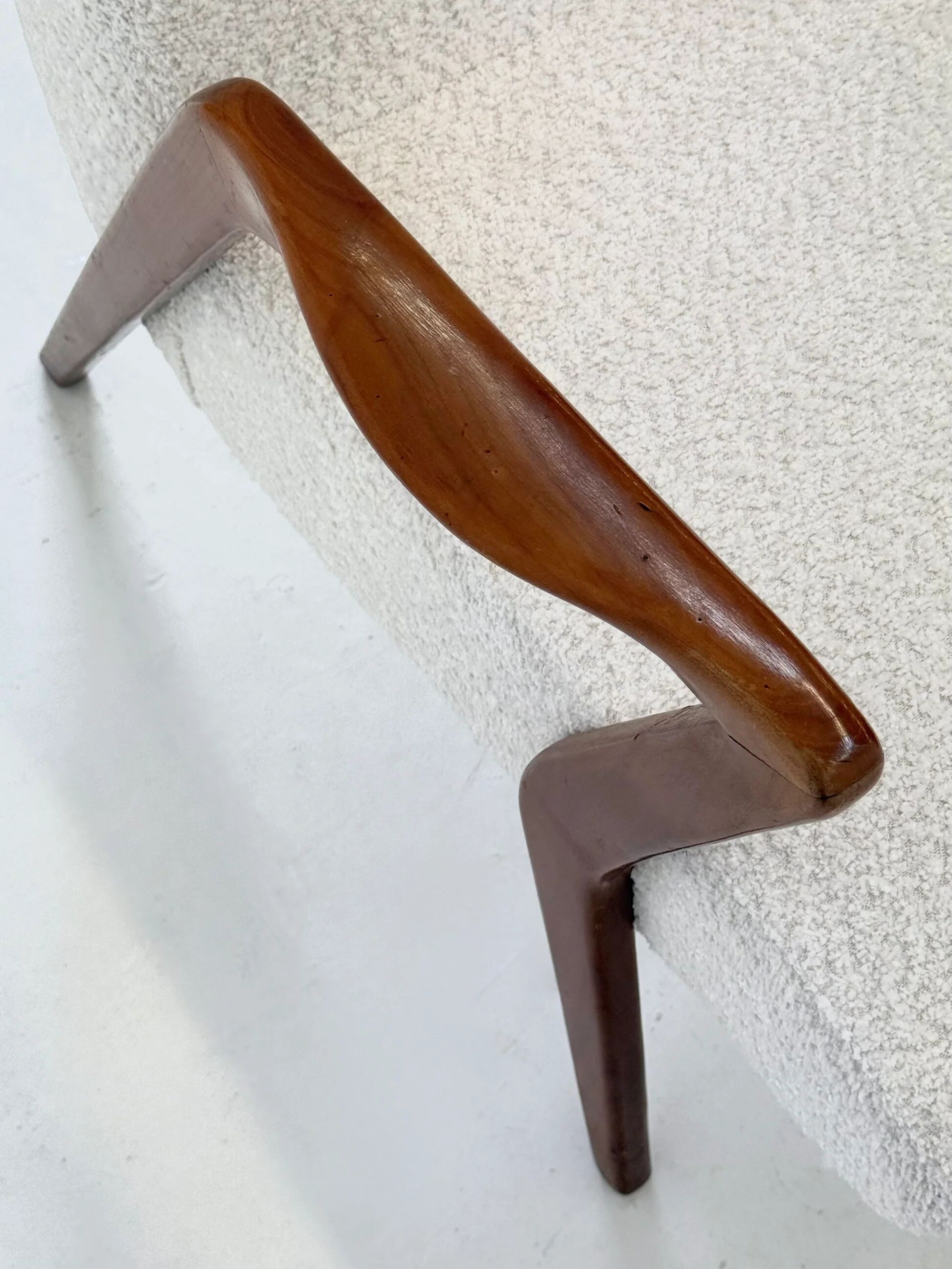 Italian mid-century lounge chair in cherry wood with white bouclé